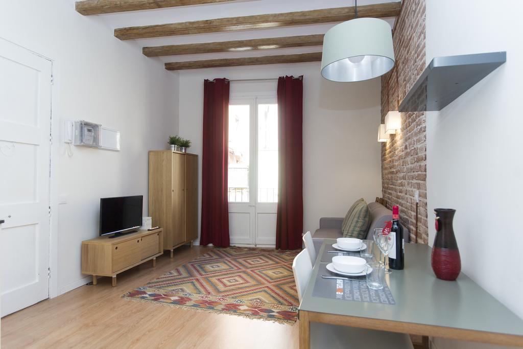 Apartments Barcelona Sagrada Quarto foto
