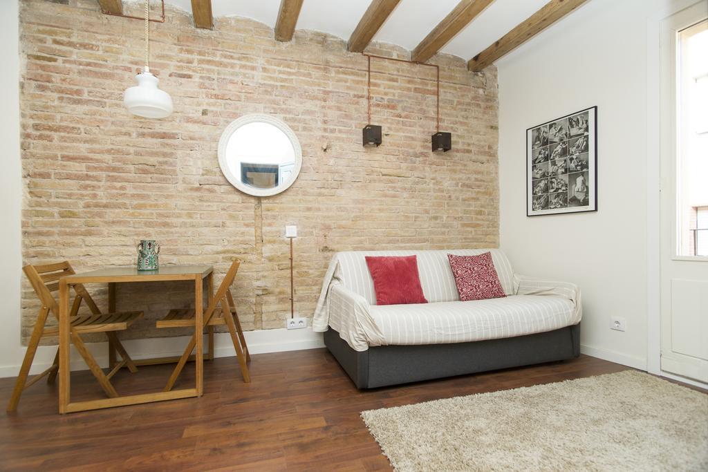 Apartments Barcelona Sagrada Quarto foto