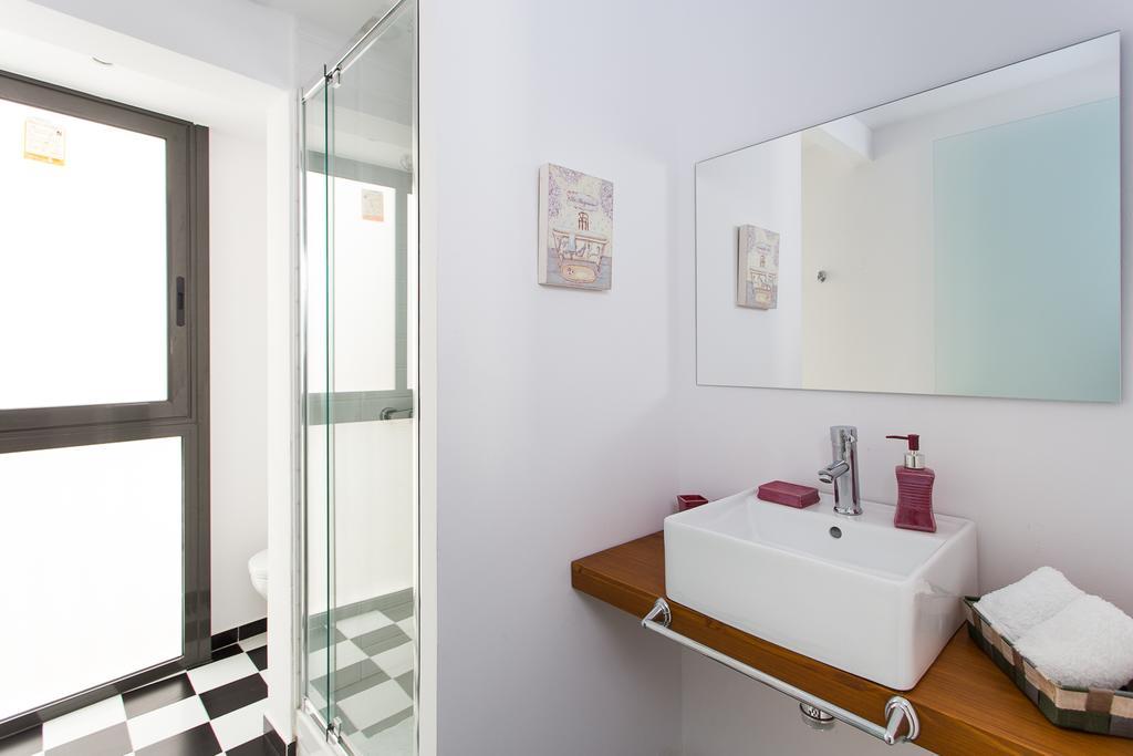 Apartments Barcelona Sagrada Quarto foto